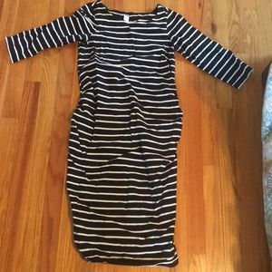 Bodycon maternity dress